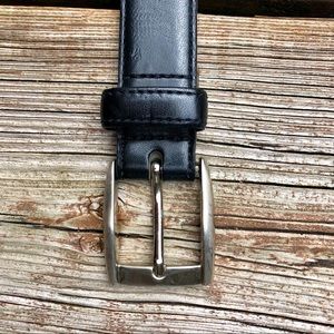 Basic black belt Canadian Tire brand